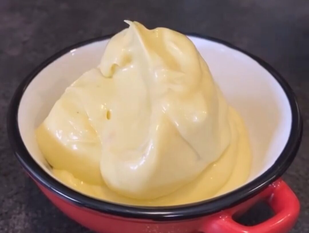Garlic Mayonnaise with Olive Oil